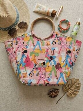 EUC Neiman Marcus Vibrant "Fashion Diva" Novelty Print Bag With Wooden Handles